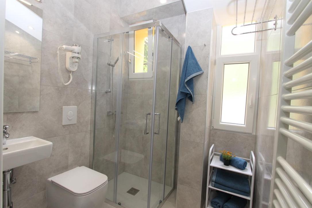 L Apartment Rasa Exterior photo
