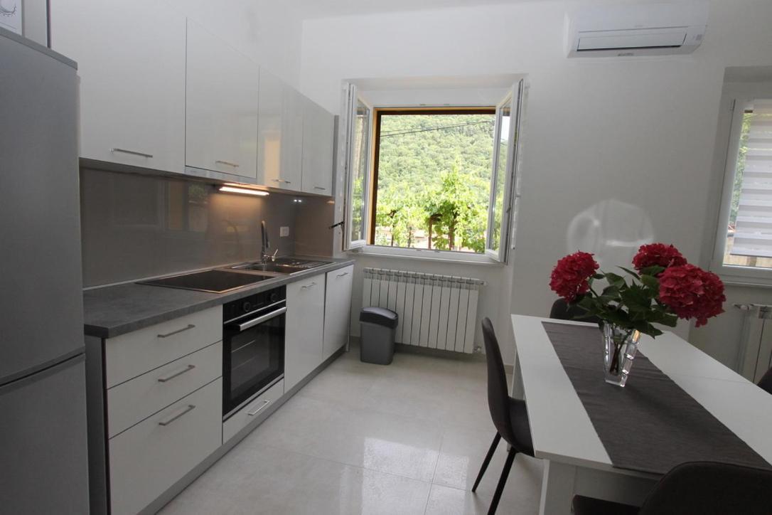 L Apartment Rasa Exterior photo